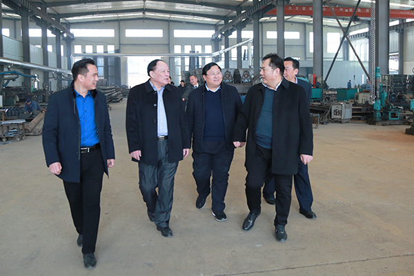Warmly Welcome The Jining Energy Group Leaders To Visit The Group