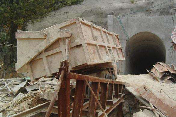 Do You Know Structure And Use Of Side Dumping Mine Car?