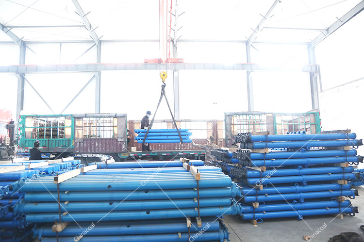 China Coal Group Sent A Batch Of Hydraulic Props And Coal Mining Car To Heilongjiang And Shanxi