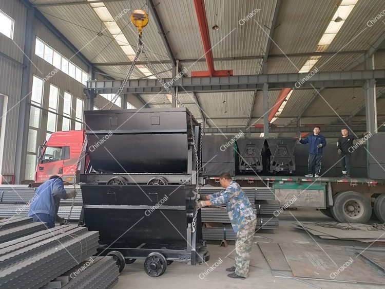 China Coal Group Sent A Batch Of Hydraulic Props, Mining Cars And Material Cars To The Three Provinces