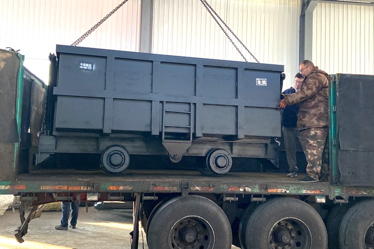 China Coal Group'S Three Car Side Dump Mine Car Is Sent To Shanxi