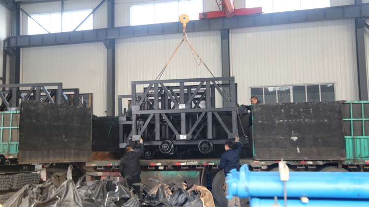 China Coal Group Sent A Batch Of Mining Material Cars To Shenyang